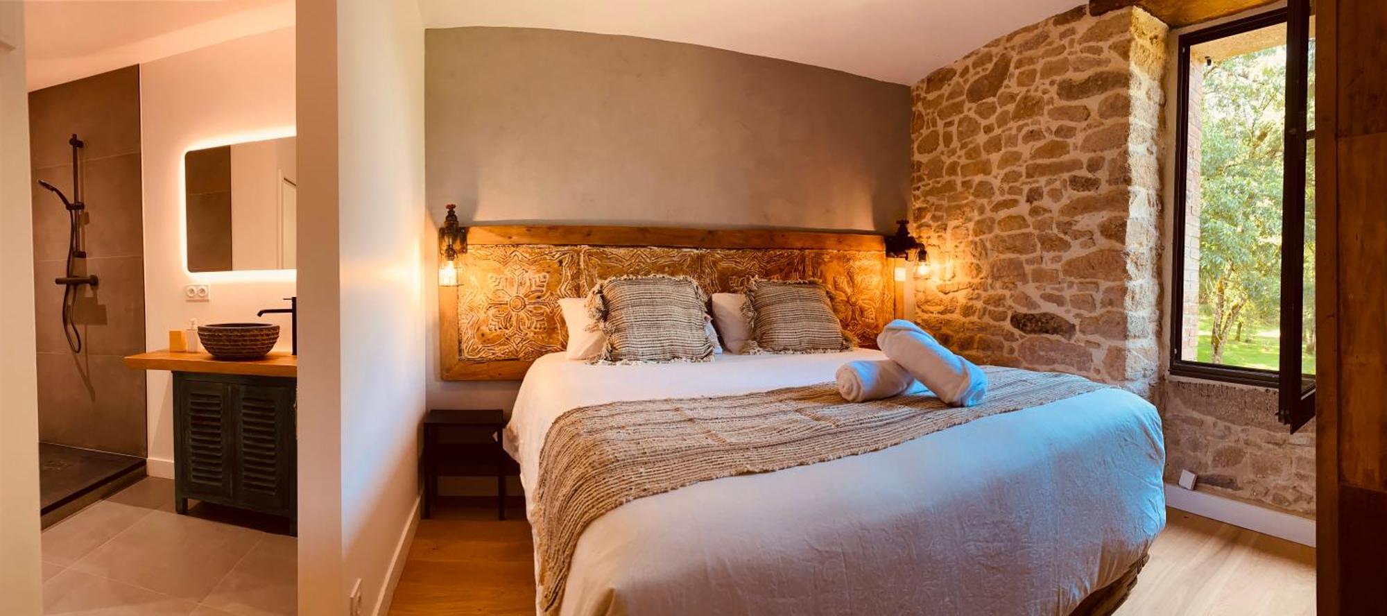 Le Moulin Du Guy, Proche Du Puy Dufou Bed and Breakfast Chanverrie Εξωτερικό φωτογραφία